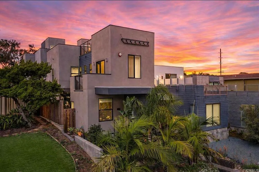 G Street San Diego exterior